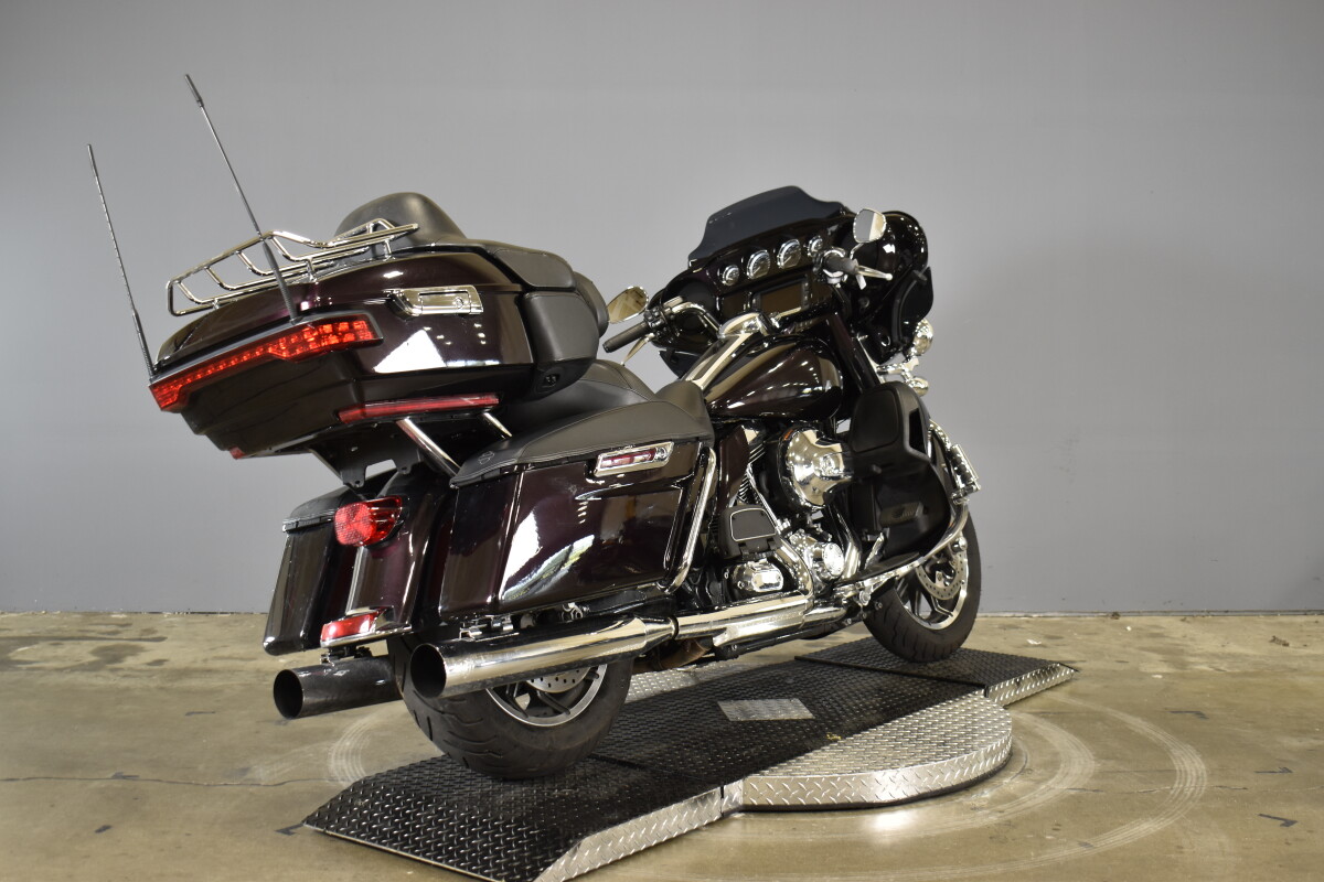 2015 Electra Glide Ultra Limited - Photo 9