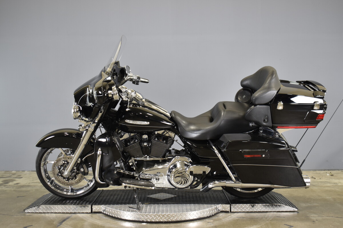 2012 Harley-Davidson Electra Glide Ultra Limited FLHTK - Photo 5