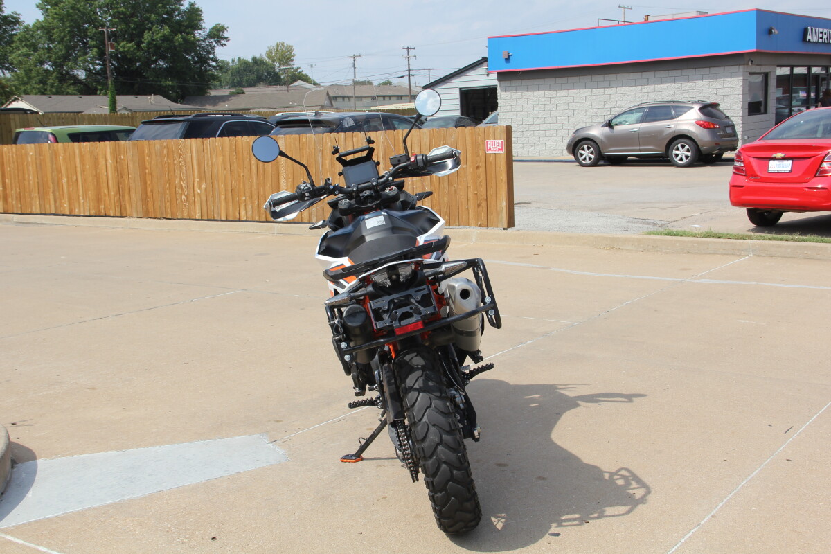 2023 KTM 890 Adventure R - Photo 9