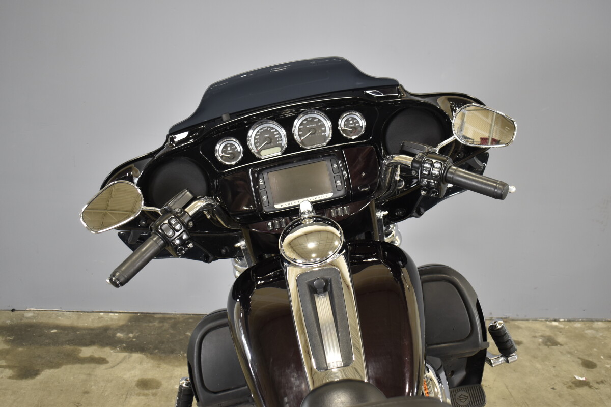 2015 Electra Glide Ultra Limited - Photo 8