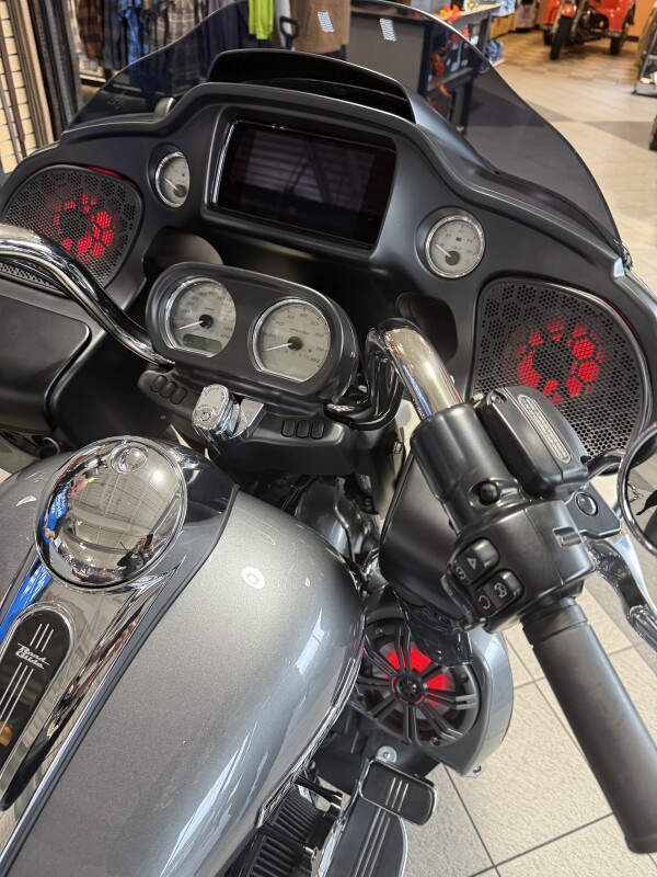 FLTRX 2021 Road Glide - Photo 7