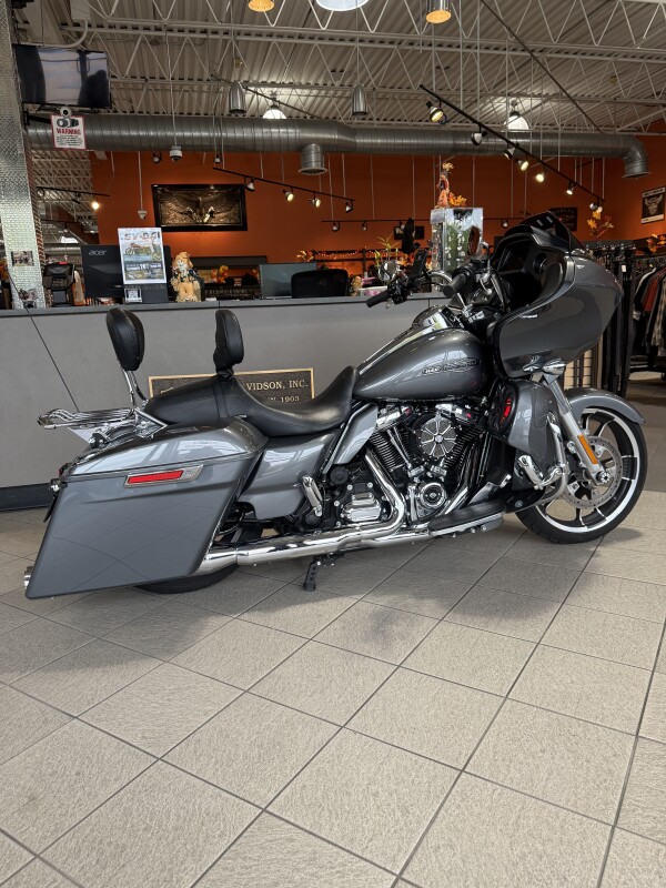 FLTRX 2021 Road Glide