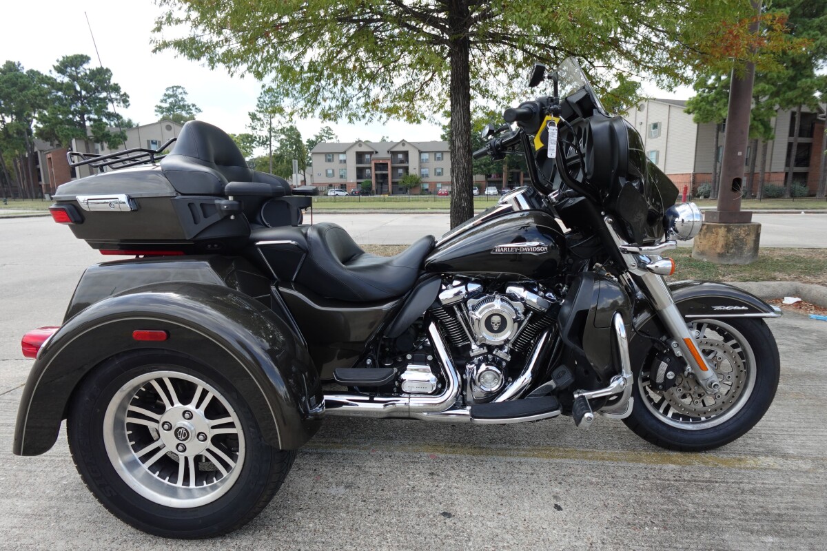 2020 Harley-Davidson Tri Glide Ultra FLHTCUTG