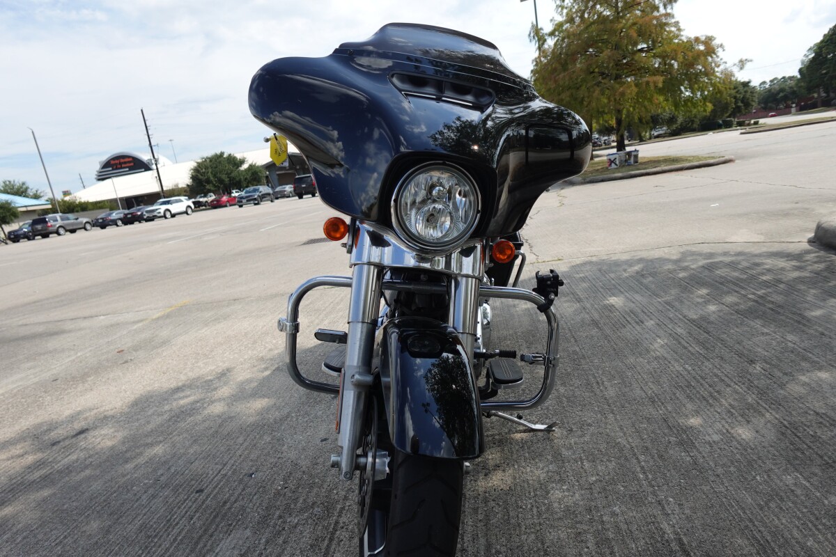 2021 Harley-Davidson Street Glide FLHX - Photo 3