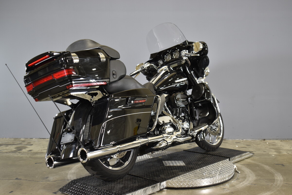 2012 Harley-Davidson Electra Glide Ultra Limited FLHTK - Photo 9