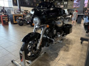 FLHXS 2022 Street Glide® Special thumb 1