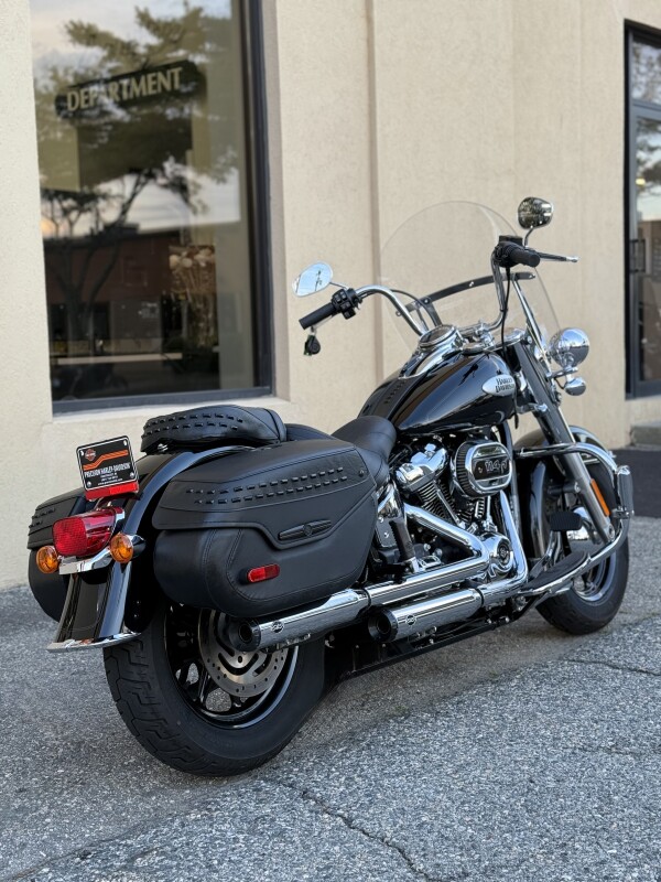 2022 Harley-Davidson Heritage Classic 114 FLHCS - Photo 4