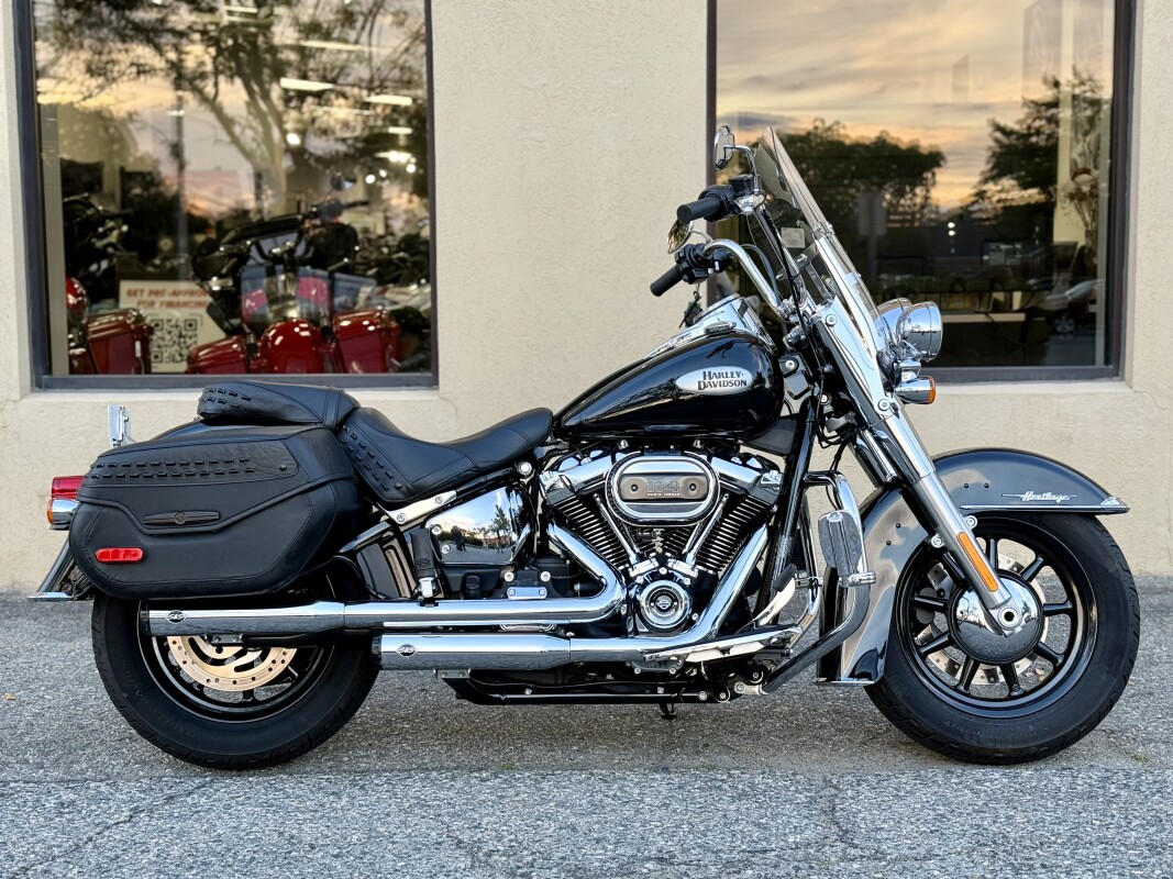 2022 Harley-Davidson Heritage Classic 114 FLHCS - Photo 2