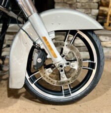 2009 FLHX - Street Glide thumb 0