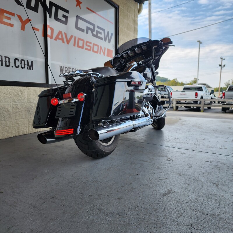 FLHXS 2017 Street Glide Special - Photo 10