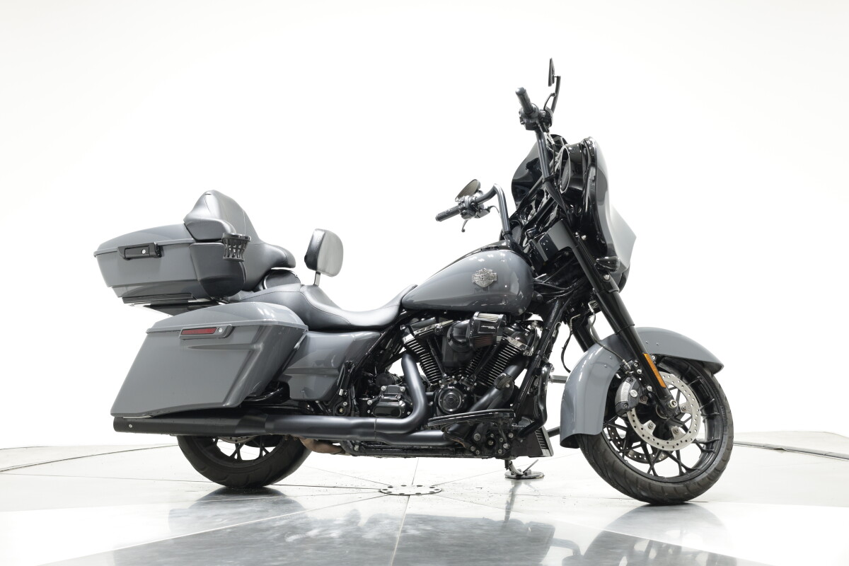2022 Harley-Davidson FLHXS Street Glide Special in Gunship Gray with 24501 miles - Photo 3