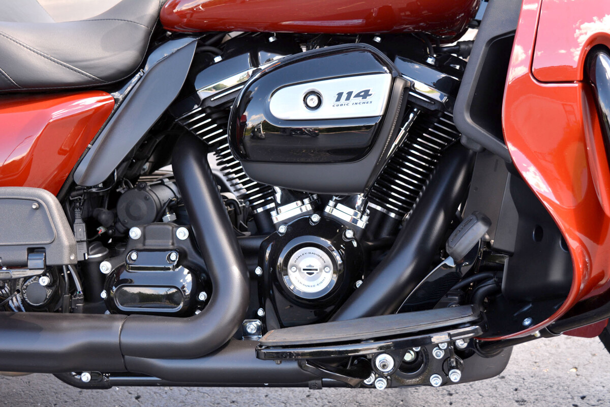 2024 Harley-Davidson Ultra Limited Red Rock / Vivid Black - Photo 9
