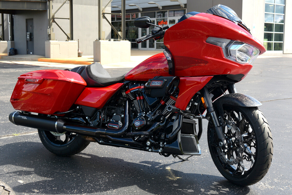 2025 Harley-Davidson CVO Road Glide ST Rally Red - Photo 7