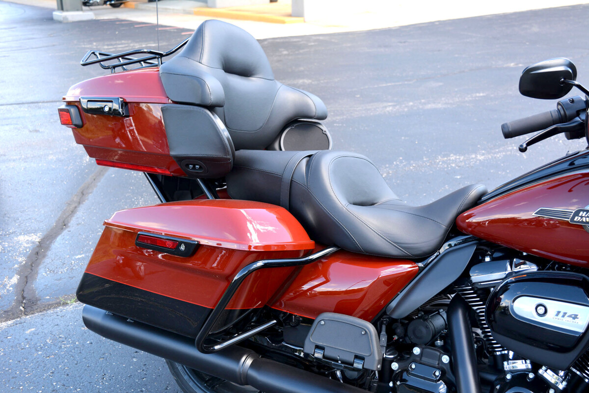 2024 Harley-Davidson Ultra Limited Red Rock / Vivid Black - Photo 7