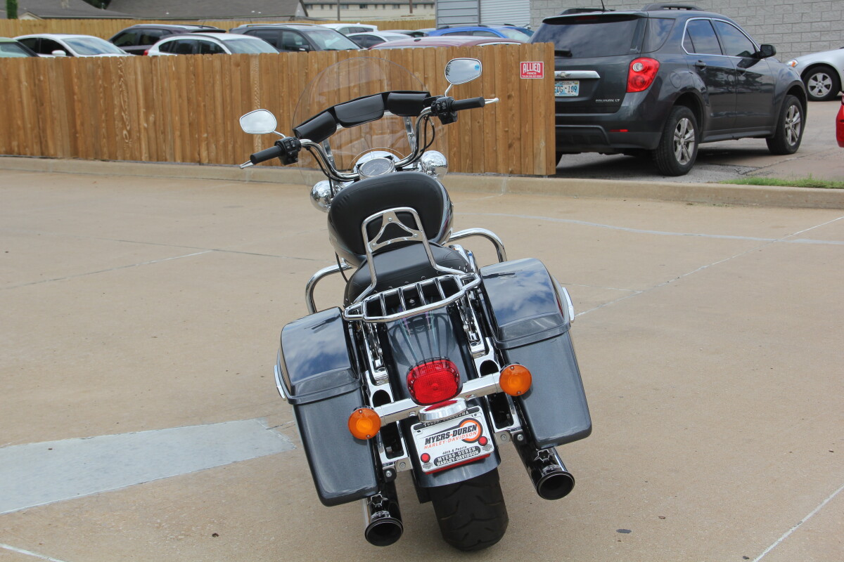 2015 Harley-Davidson Road King Custom Colour Black Magic - Photo 9