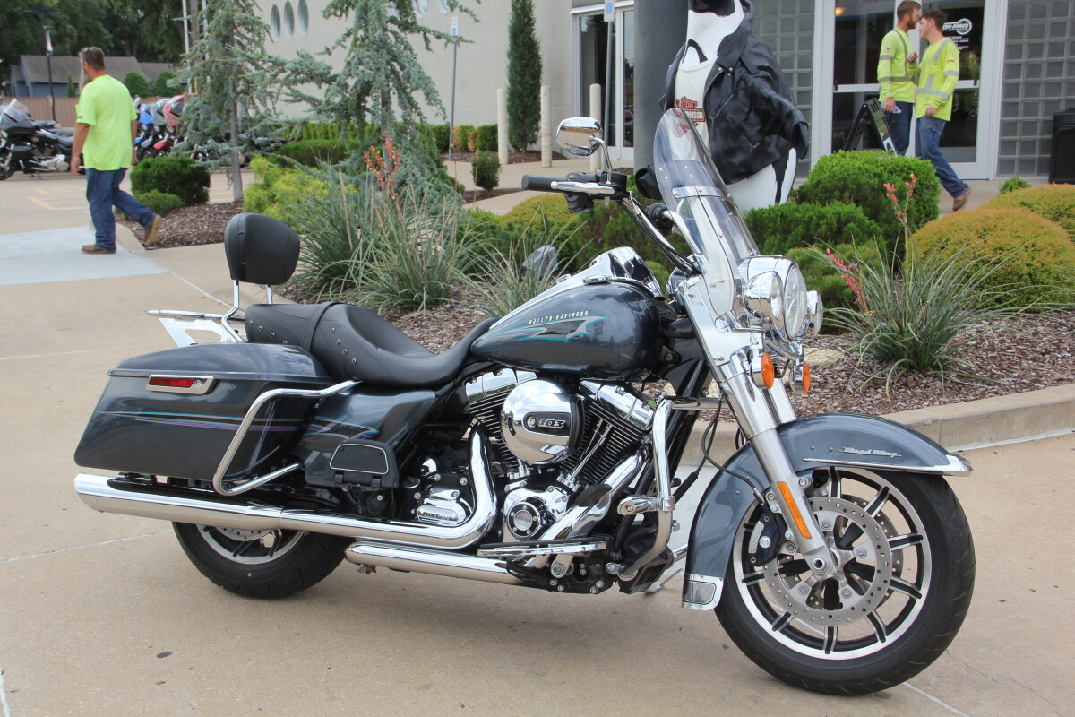 2015 Harley-Davidson Road King Custom Colour Black Magic - Photo 4