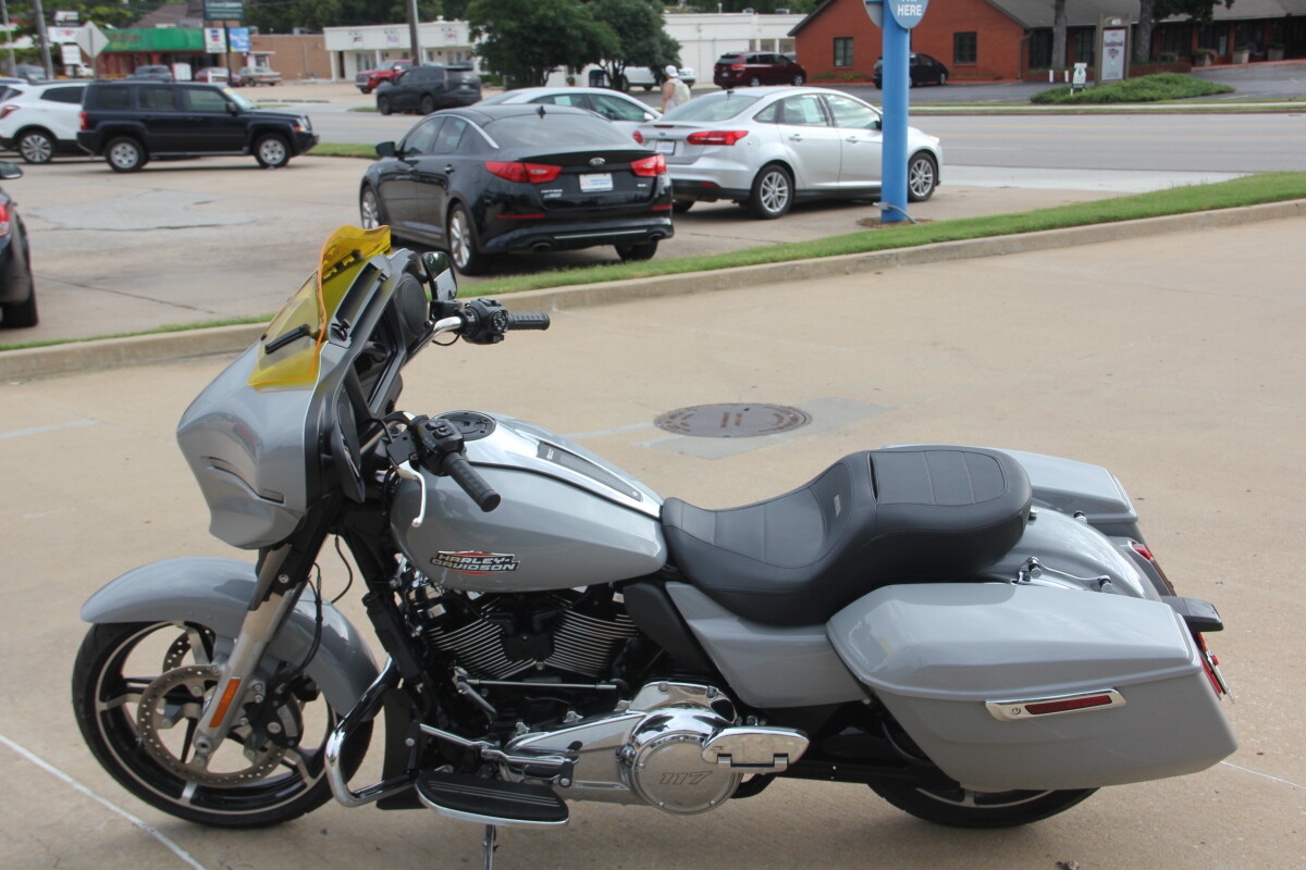 2024 Harley-Davidson Street Glide Billiard Gray - Photo 3