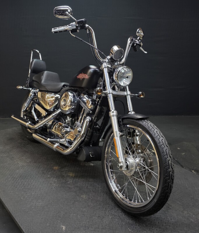 Harley-Davidson Seventy-Two 2012 XL 1200V BLACK - Photo 2