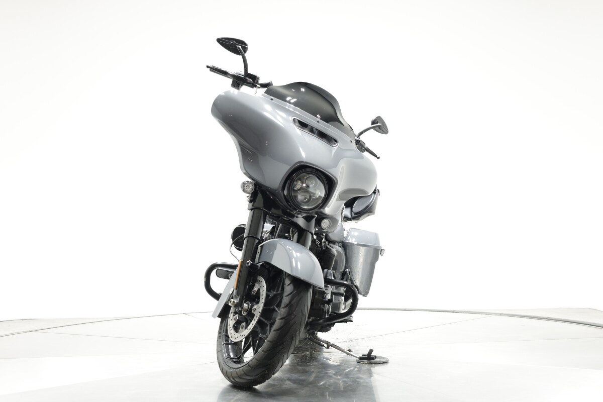 2022 Harley-Davidson FLHXS Street Glide Special in Gunship Gray with 24501 miles - Photo 7