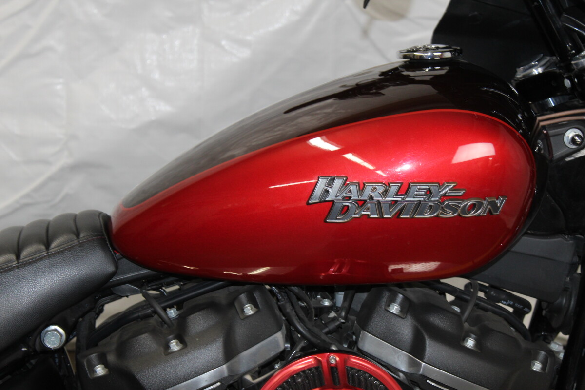 Harley-Davidson Street Bob 2018 FXBB 039240B WKDRED/TWTDCHRY W/PINSTRIPE - Photo 10