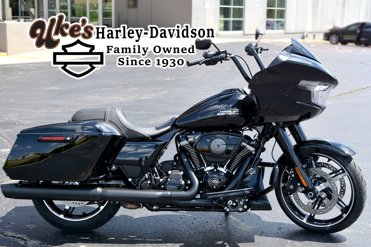 2025 Harley-Davidson Road Glide Vivid Black