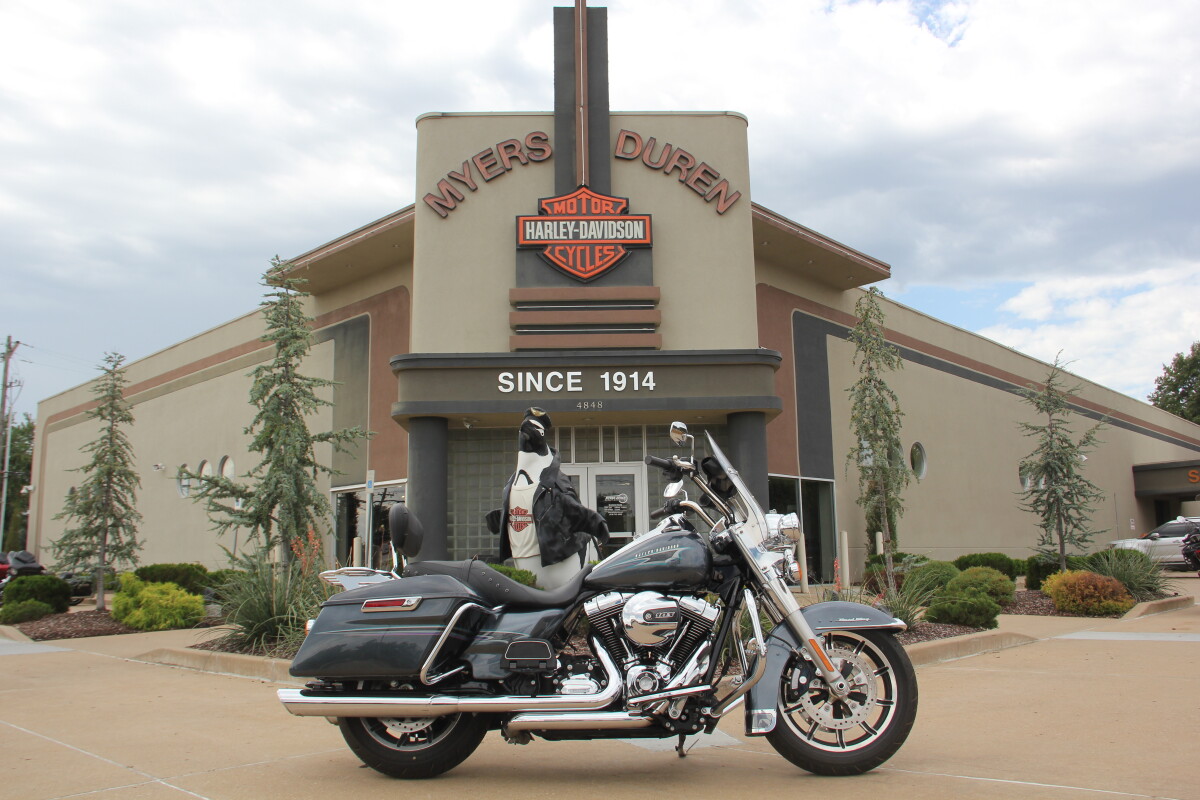 2015 Harley-Davidson Road King Custom Colour Black Magic