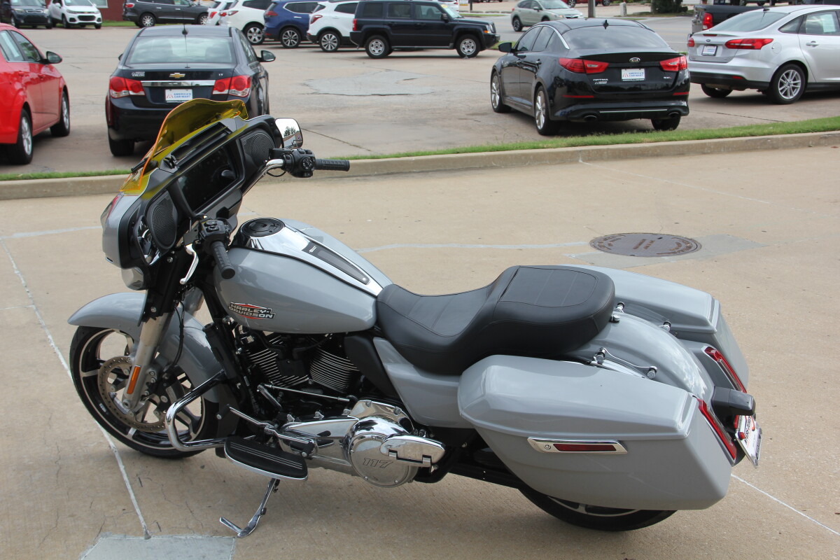 2024 Harley-Davidson Street Glide Billiard Gray - Photo 7