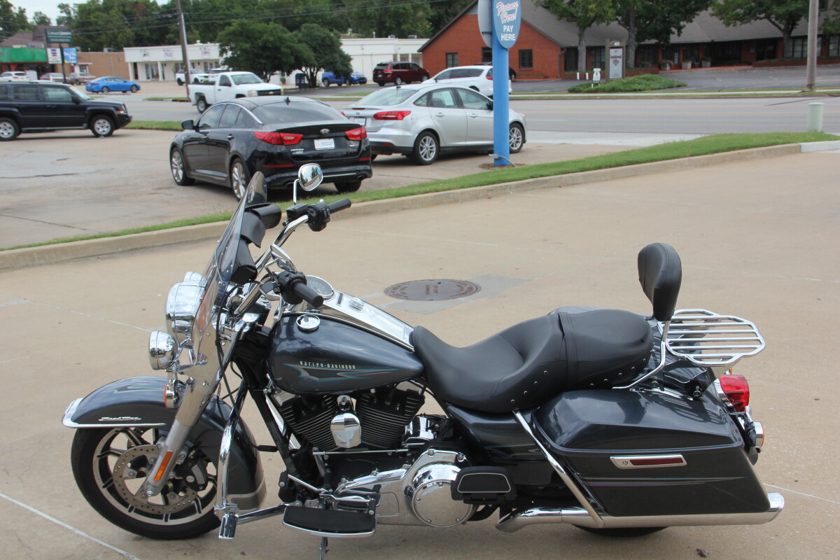 2015 Harley-Davidson Road King Custom Colour Black Magic - Photo 3