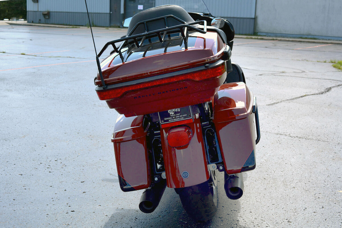 2024 Harley-Davidson Ultra Limited Red Rock / Vivid Black - Photo 4