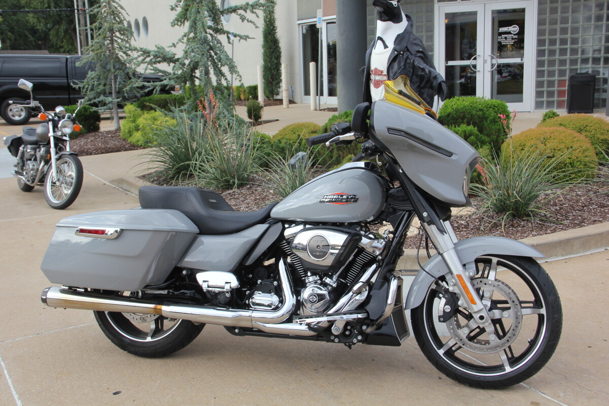 2024 Harley-Davidson Street Glide Billiard Gray - Photo 4