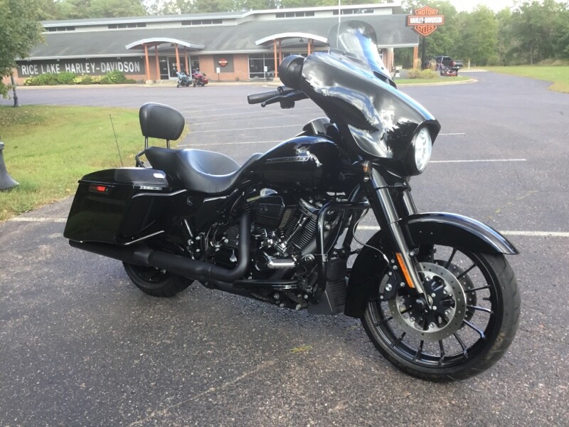 2019 Harley-Davidson® Street Glide® Special Black