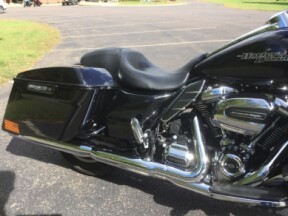 2017 Harley-Davidson® Street Glide® Special BLACK thumb 0