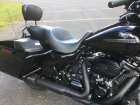 2019 Harley-Davidson® Street Glide® Special Black thumb 0