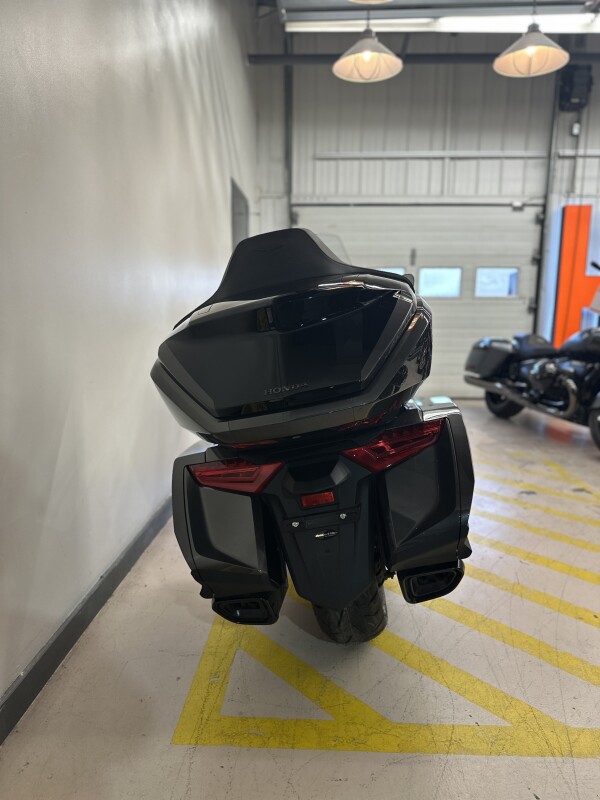2024 Honda Gold Wing Tour Automatic DCT Grey Metallic/Black - Photo 5
