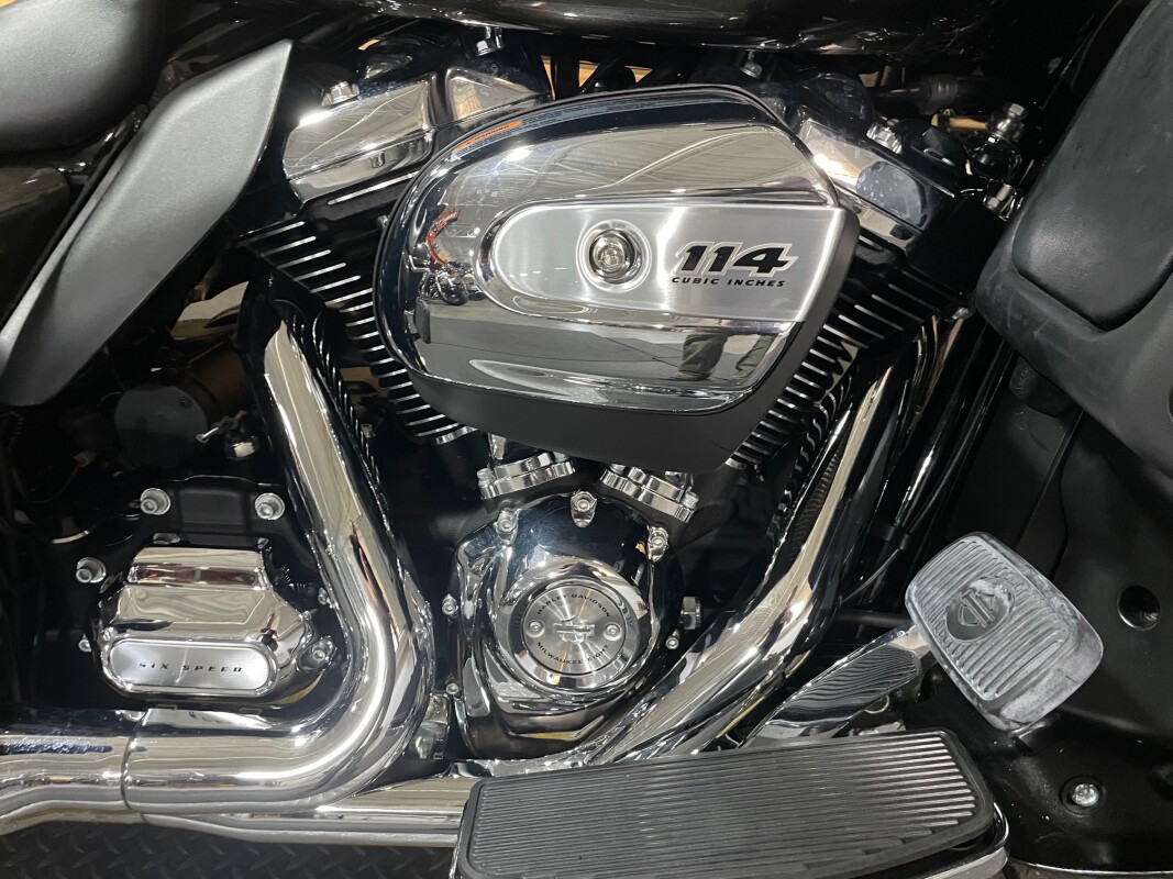 Harley-Davidson Road Glide Limited 2020 FLTRK River Rock Gray - Photo 2