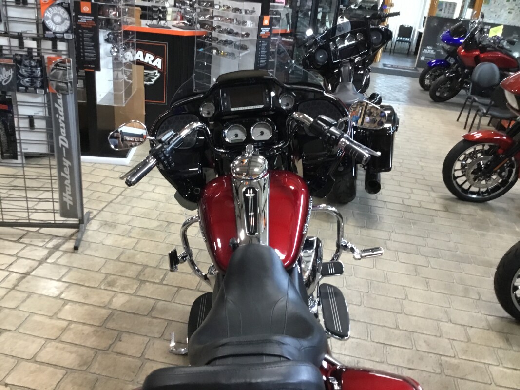 2017 Harley-Davidson Road Glide Special Velocity Red Sunglo - Photo 6