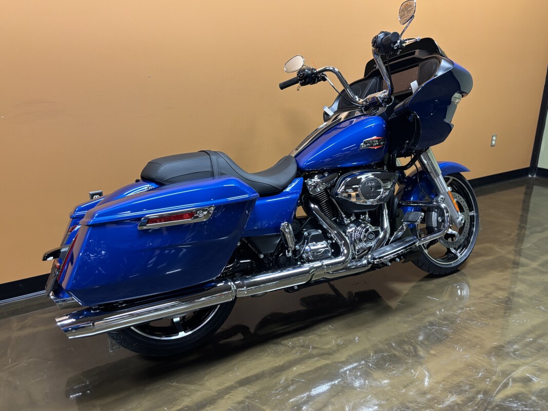 FLTRX 2025 Road Glide - Photo 3