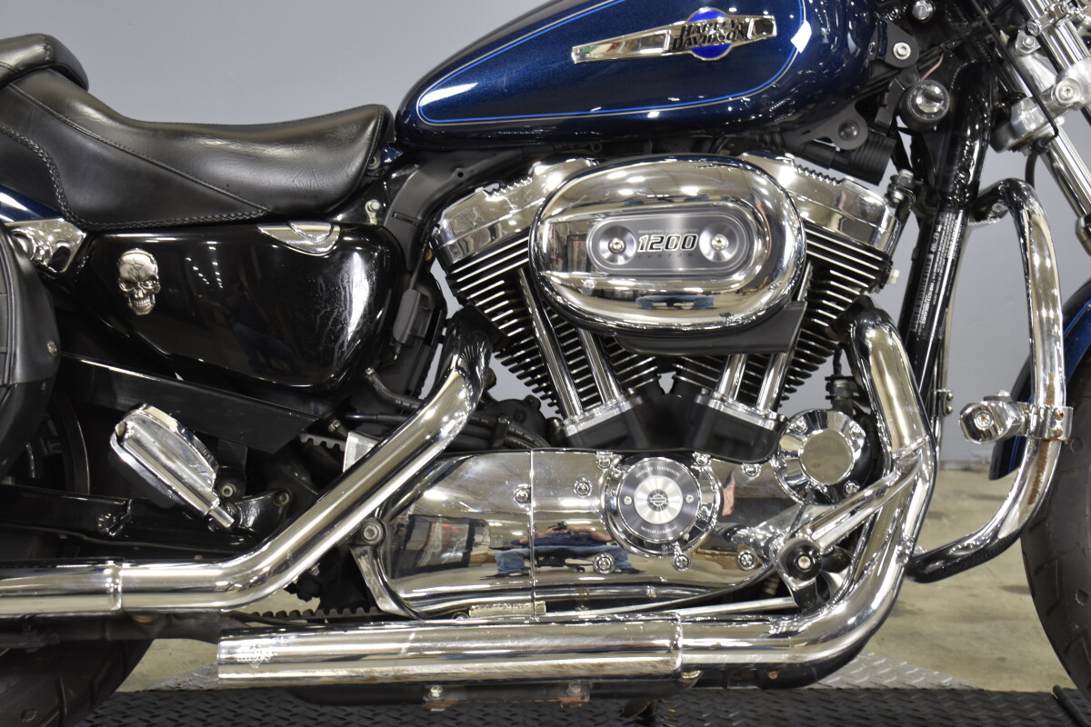 2013 Harley-Davidson 1200 Custom XL1200C - Photo 10