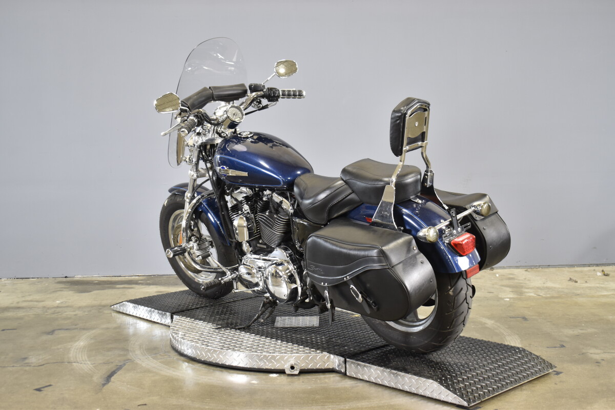 2013 Harley-Davidson 1200 Custom XL1200C - Photo 6