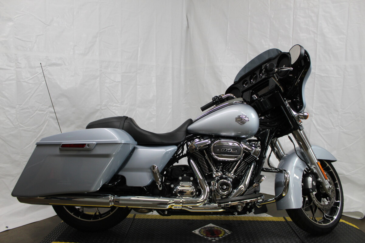 Harley-Davidson Street Glide Special 2023 FLHXS 038534 BAJA ORANGE - Photo 2