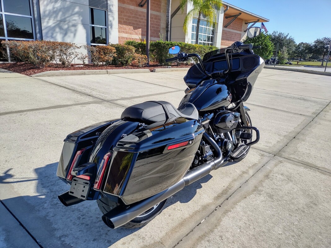Road Glide - Photo 4