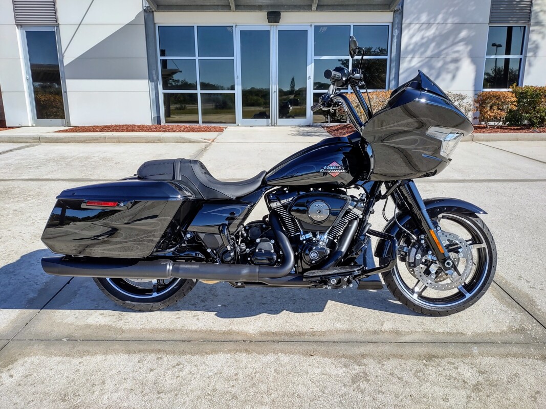 Road Glide - Photo 2
