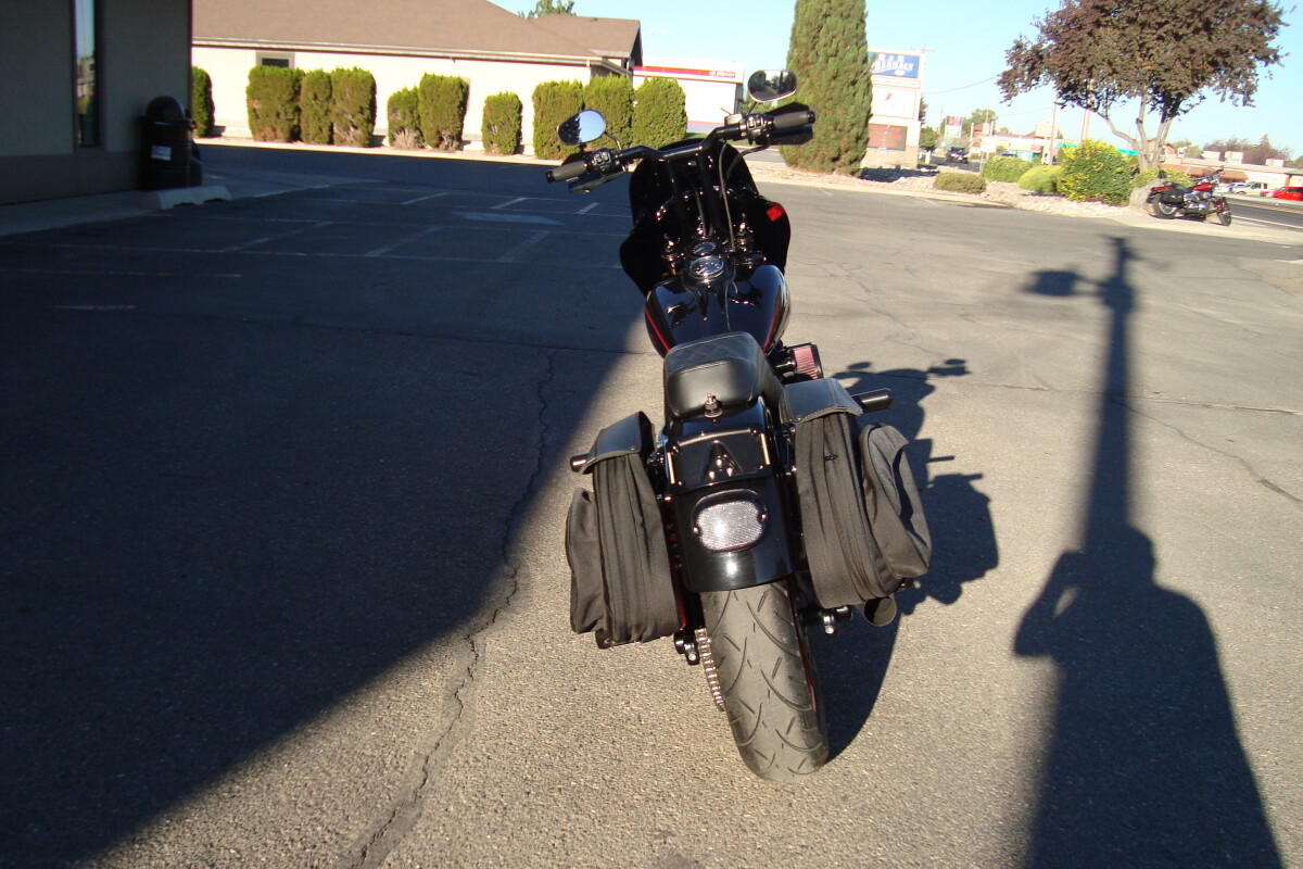 2014 Harley-Davidson Low Rider Vivid Black - Photo 3