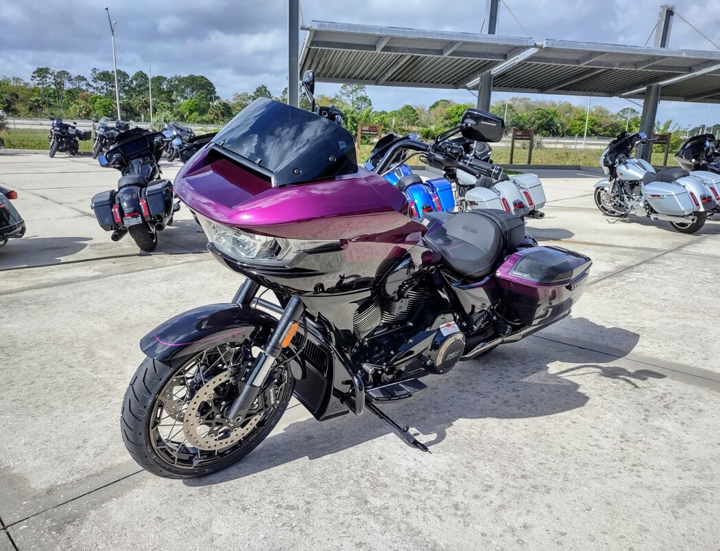 CVO Road Glide - Photo 9