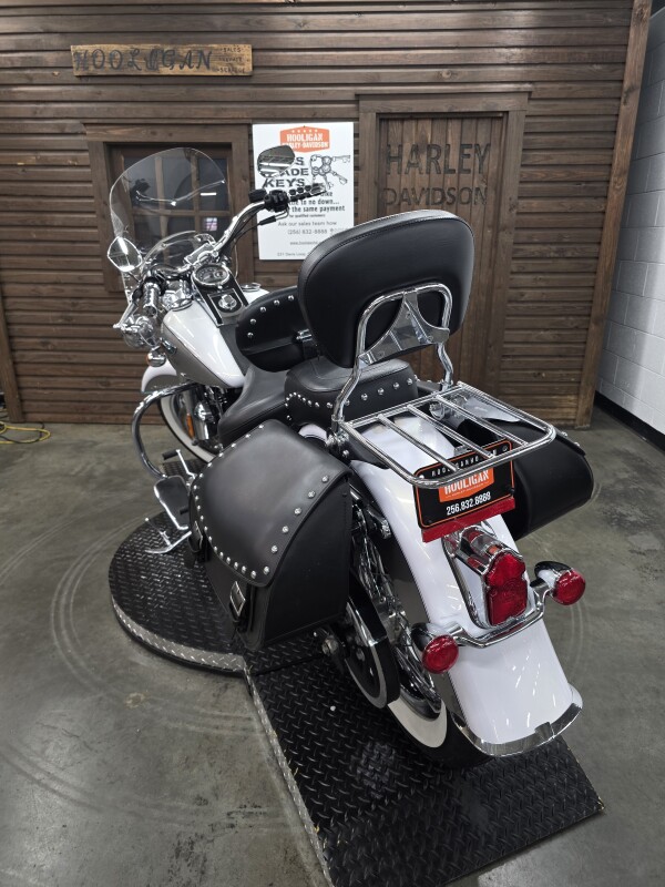 2009 Harley-Davidson Softail Deluxe WHT GOLD/PEWTER - Photo 4