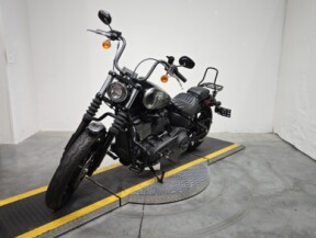 FXBBS 2023 Street Bob® 114 thumb 2