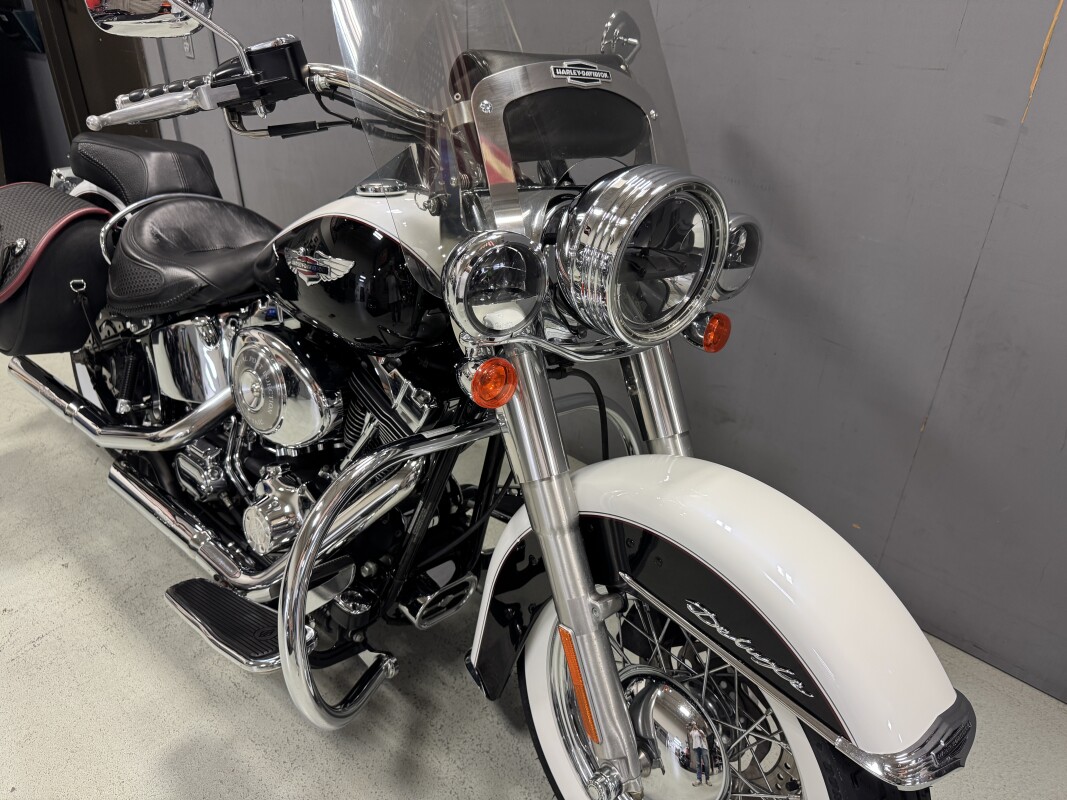 FLSTNI 2005 Softail Deluxe - Photo 8