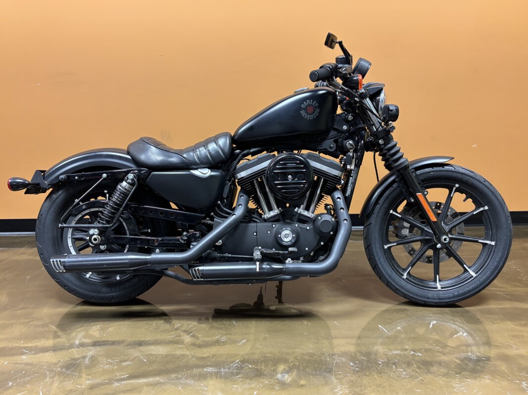 XL 883N 2021 Iron 883