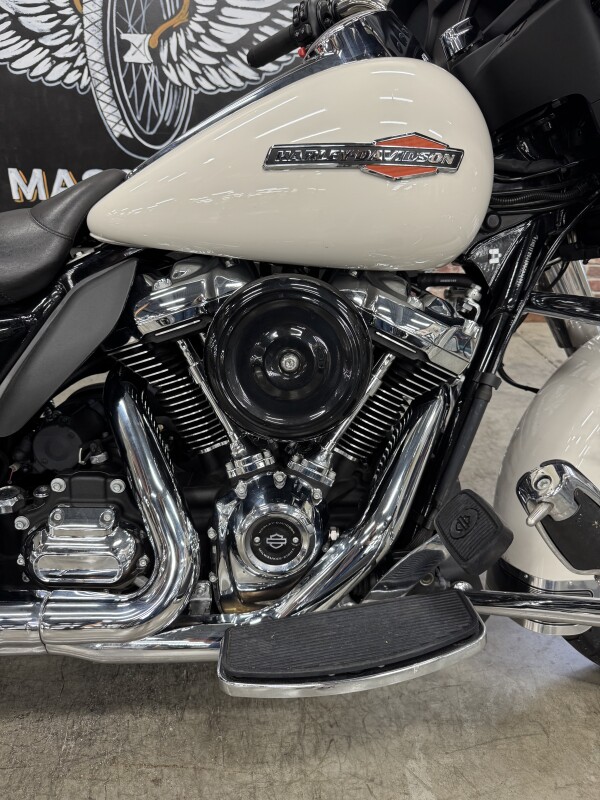 2021 Harley-Davidson Electra Glide Standard FLHT - Photo 2