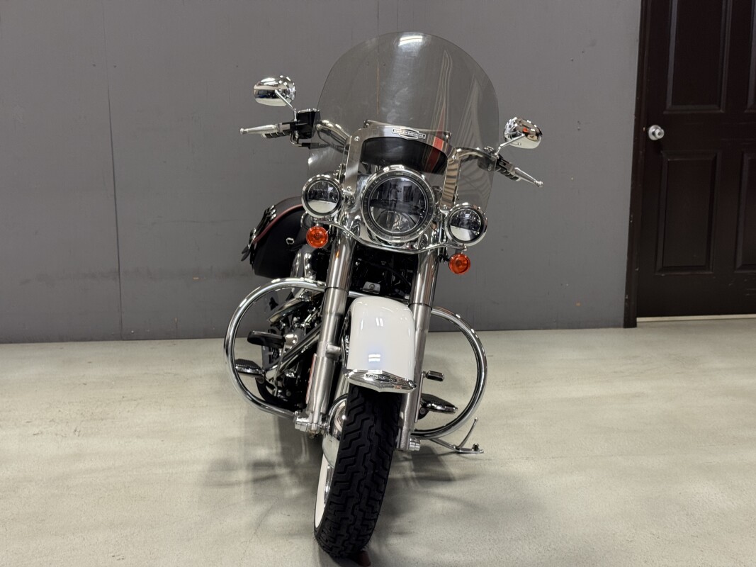 FLSTNI 2005 Softail Deluxe - Photo 10